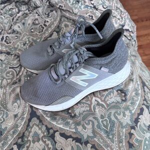 New Balance Gray and White Athletic Sneakers- fresh foam ROAV